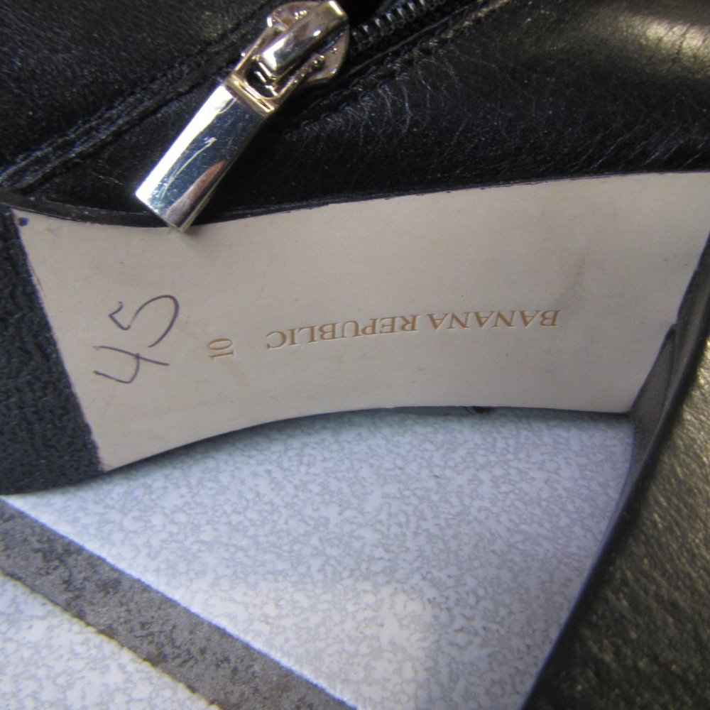 BANANA REPUBLIC Black Leather Knee Boots Sz 10, 4" Heel, Almond Toe - Picture 6 of 15
